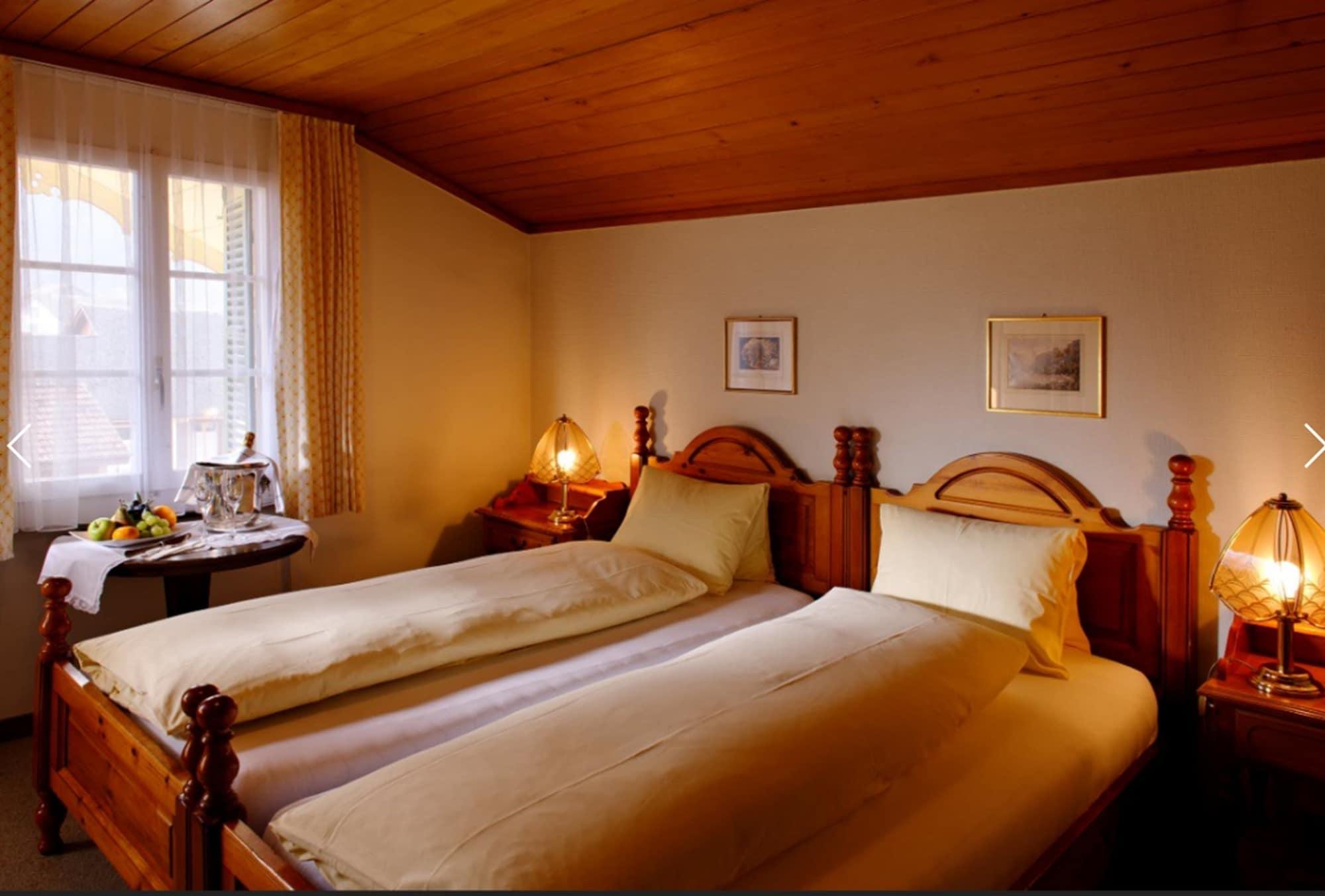 Baeren Hotel, The Bear Inn Wilderswil Luaran gambar