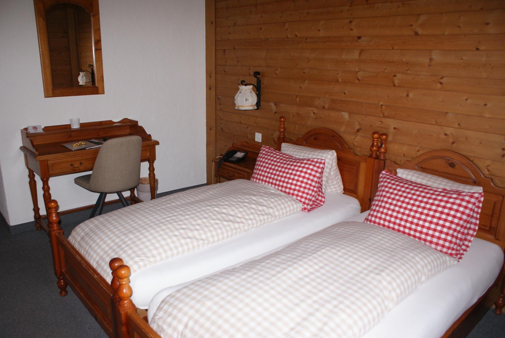 Baeren Hotel, The Bear Inn Wilderswil Luaran gambar