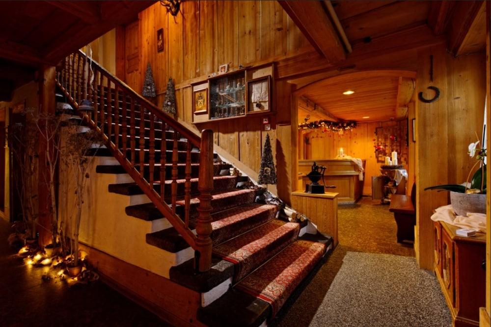 Baeren Hotel, The Bear Inn Wilderswil Luaran gambar