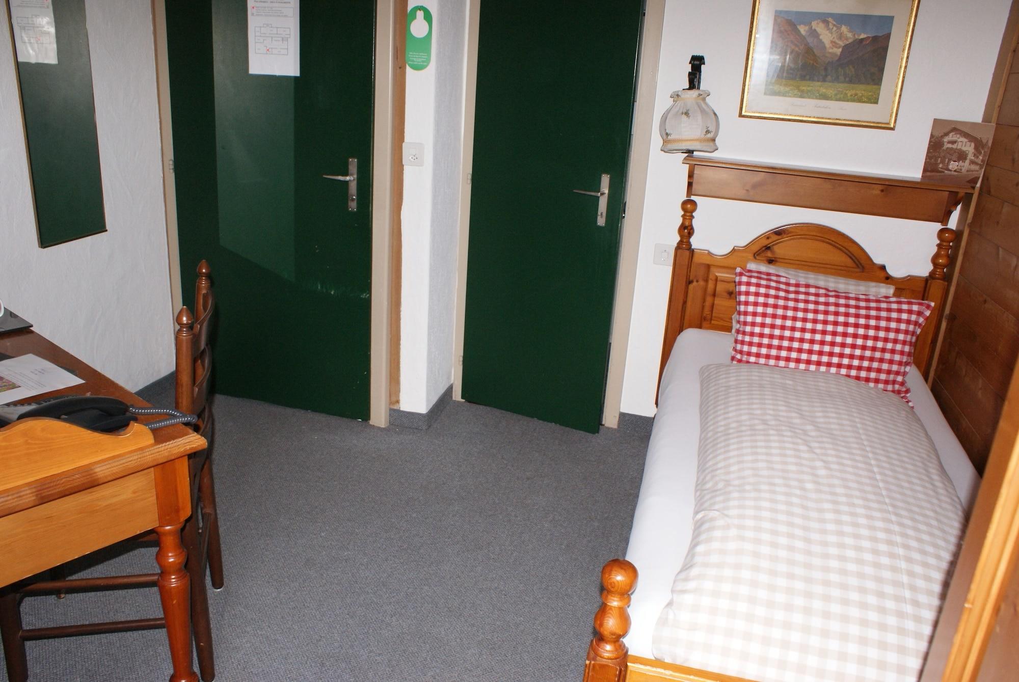 Baeren Hotel, The Bear Inn Wilderswil Luaran gambar