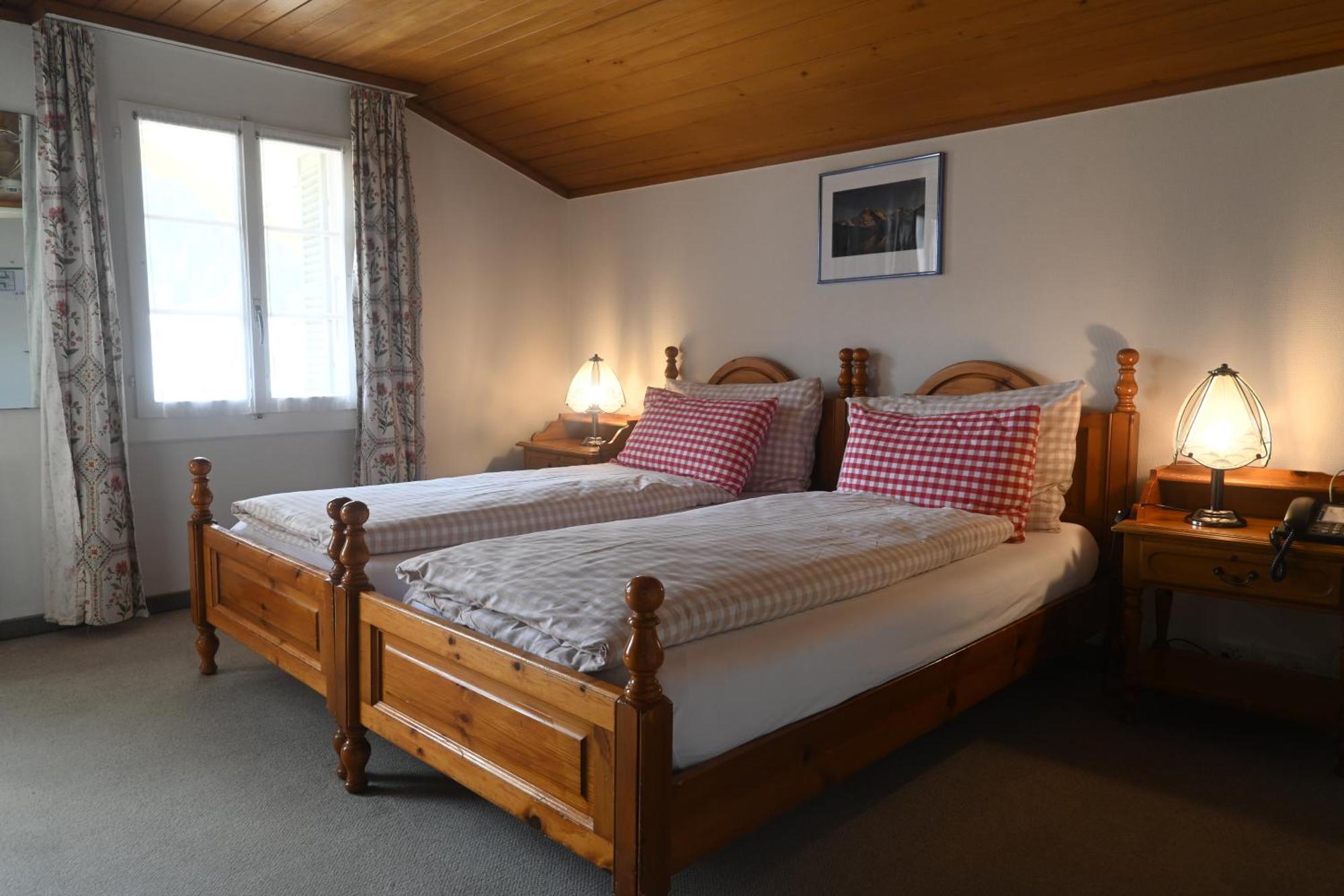 Baeren Hotel, The Bear Inn Wilderswil Luaran gambar